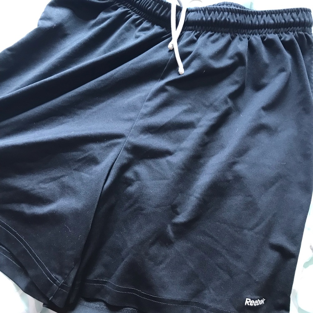 Shorts - Picture 3 of 3